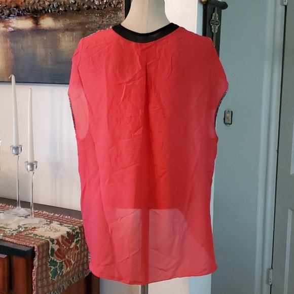 SILK TAHARI TOP - Picture 3 of 6